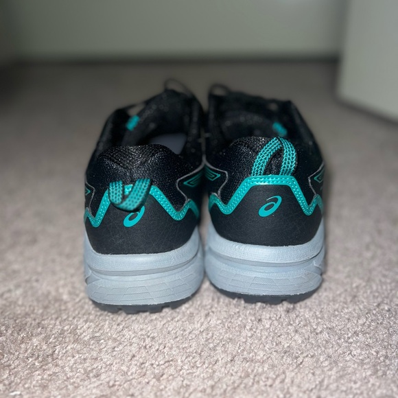 Asics Gel-Venture 8 Running Shoes - Picture 2 of 4